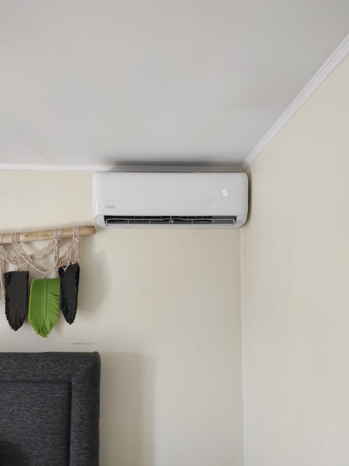 SPLIT MURO ECOFLOW 12000BTU/h + SOPORTE EXTERIOR + INSTALACIÓN + GARANTÍA 1 AÑO RM