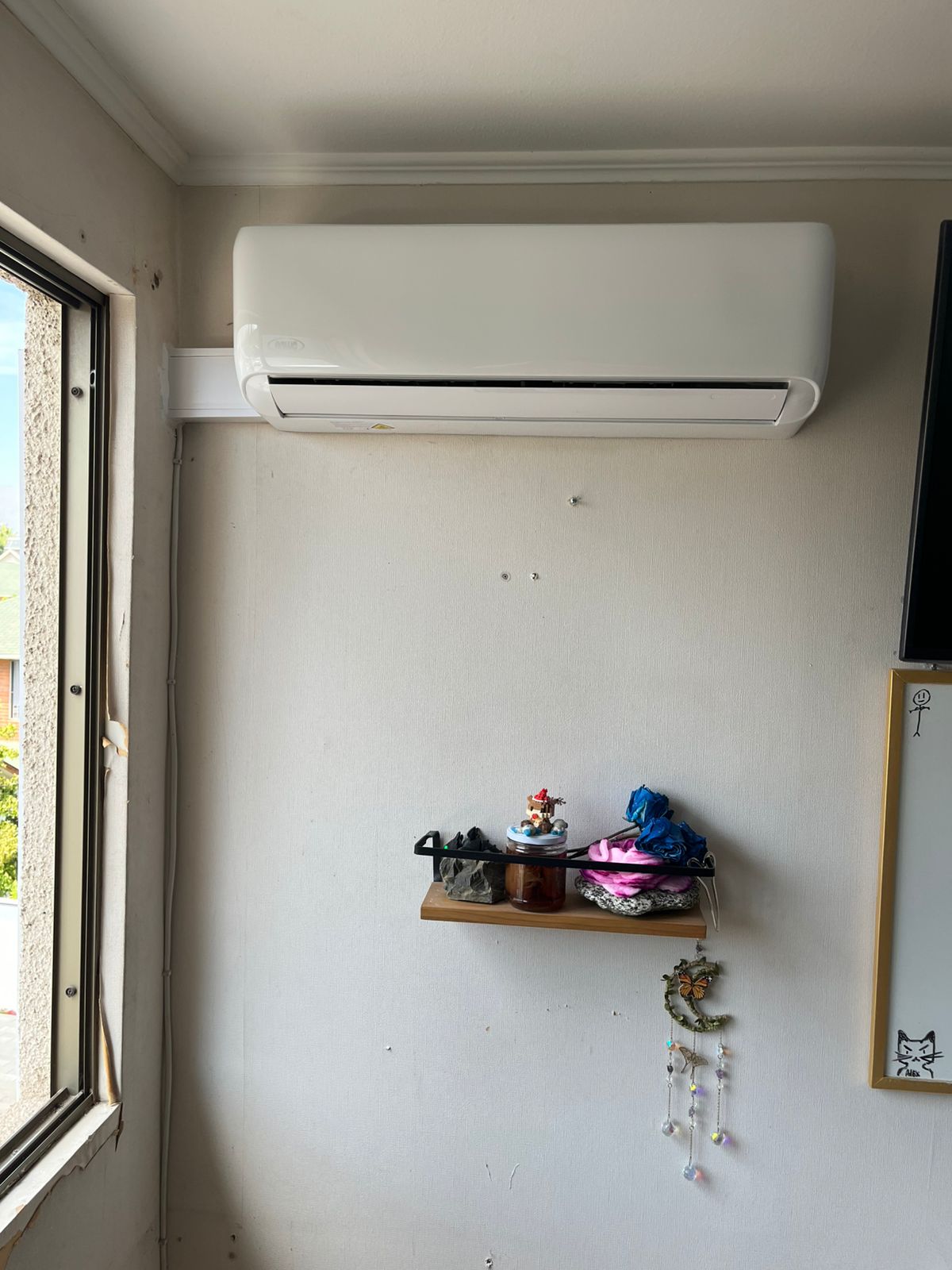 SPLIT MURO ECOFLOW 24000BTU/h + SOPORTE EXTERIOR + INSTALACIÓN + GARANTÍA 1 AÑO RM